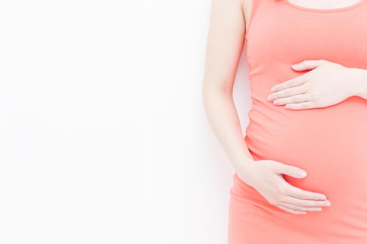 Nous faisons des soins de pieds aux femmes enceintes